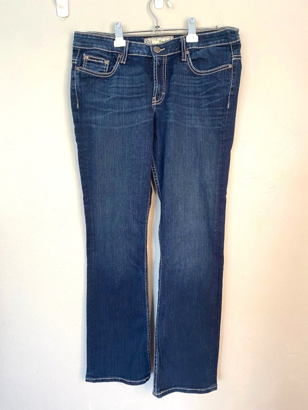 BKE Denim Payton Boot Cut Jeans size 31R X 31.5 Shiny Sequined 5 Pockets - Picture 2 of 11